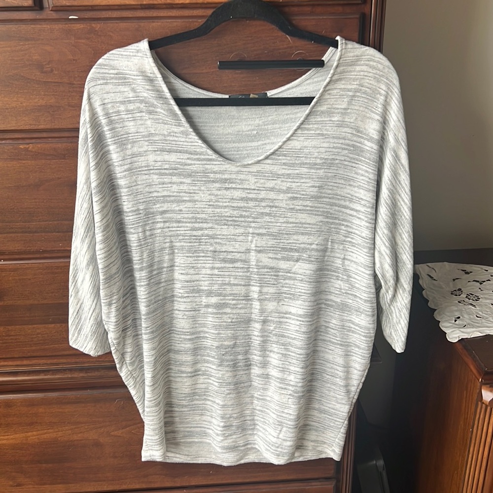 Laila Jayde Gray Space Dye Top Size Small LJT1428